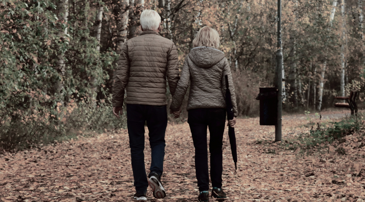 Les petits gestes qui nourrissent la connexion dans le couple au quotidien.